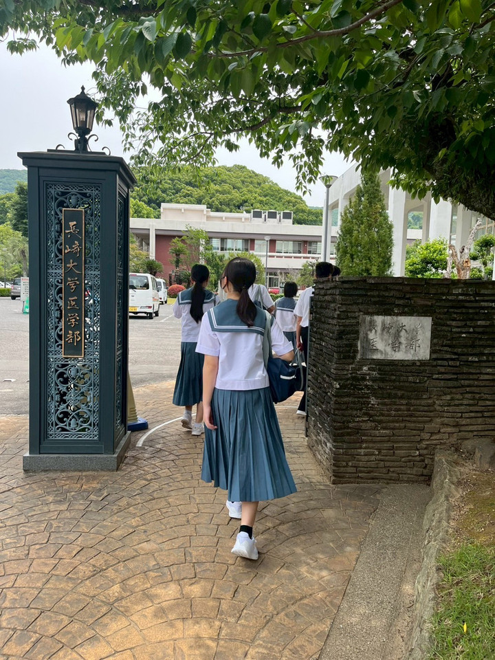 5dca6e2c209043a8a6fae5346b42a390